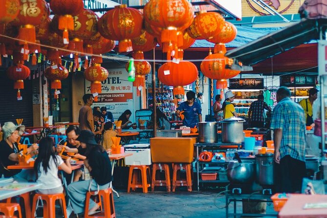 #17-19Hrs Kuala Lumpur MPV Day Tour from Singapore w' Tour Guide - A private MPV and a possible vehicle change