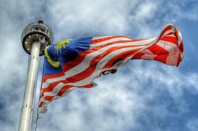 #17-19Hrs Kuala Lumpur MPV Day Tour from Singapore w’ Tour Guide