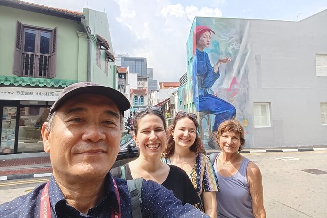 4-hour Chinatown, Little India, and Arab Street Walking Tour - A brief visit to Sri Veeramakaliamman Temple