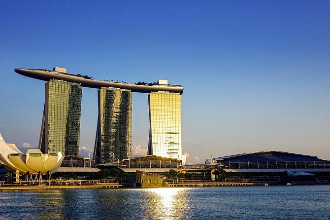 6 Hours - Singapore Tour in Private Car or Minibus with Driver - Little India for color and contrast