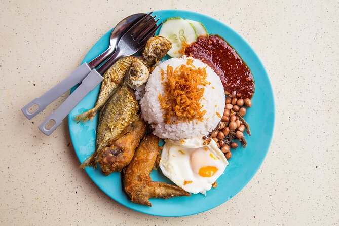 Authentic Singapore Street Food Tour - Tasting Chinese, Malay, Indian, and Peranakan cooking