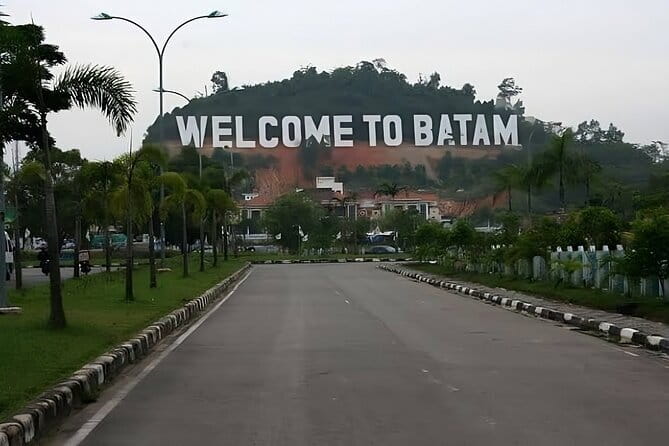 Batam Day Tour from Singapore with Ferry Ticket, Massage & Lunch - Starting at HarbourFront and crossing to Batam