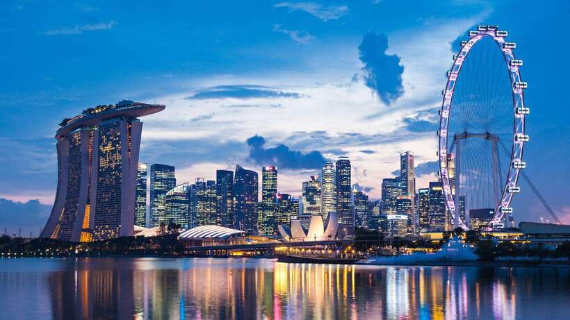 Best of Singapore: Private Walking Tour with a Local - A private introduction to Singapore, not a fixed bus route