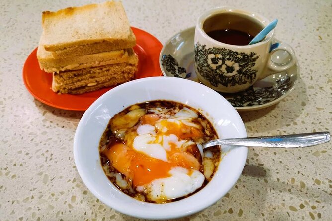 Botanic Gardens & Tiong Bahru Walking Tour with Breakfast - The MRT ride changes the subject completely