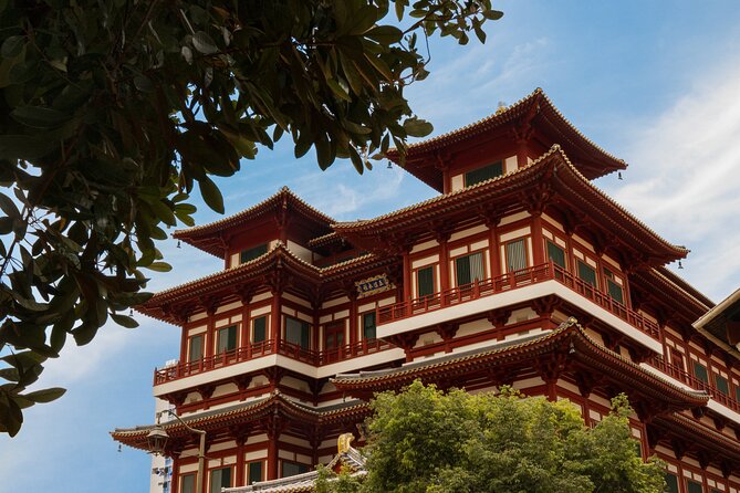 Chinatown Hidden Treasures Local Guided Walking Tour - Sri Mariamman Temple and Singapore’s religious mix