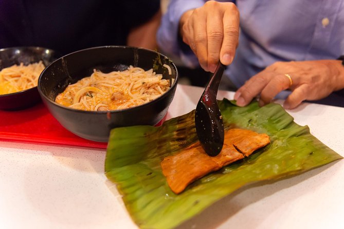 Drinks & Bites in Singapore Private Tour - Three bites, with hawker food in the mix