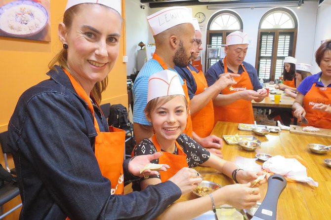 Experience Singapore: Cultural Cooking Class - Cooking Singaporean food in a Chinatown shophouse