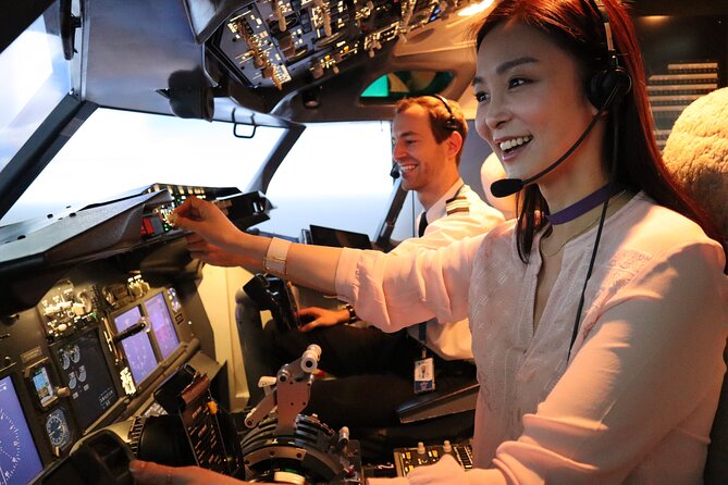 Flight Experience Singapore - Who will enjoy this most?