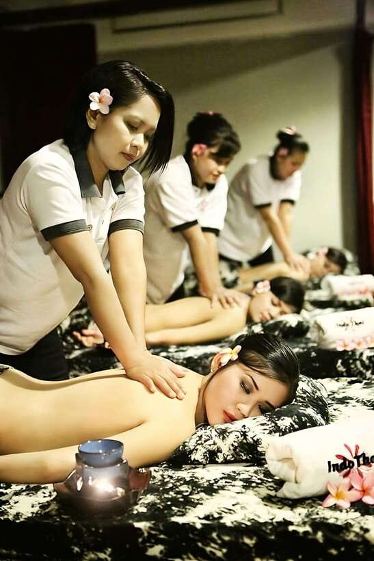 From Singapore, Batam Heritage Day Tour with Lunch & Massage - Lunch with a Nusantara seafood set