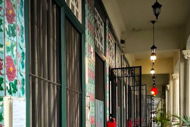 Guided Walking Tour to the Historical Attractions in Farrer Park - Sri Vadapathira Kaliamman Temple