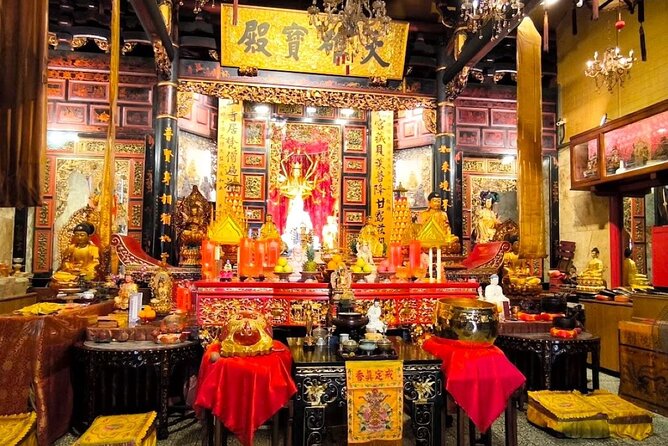 Guided Walking Tour to the Historical Attractions in Farrer Park - Flanders Square and an adult side of Singapore