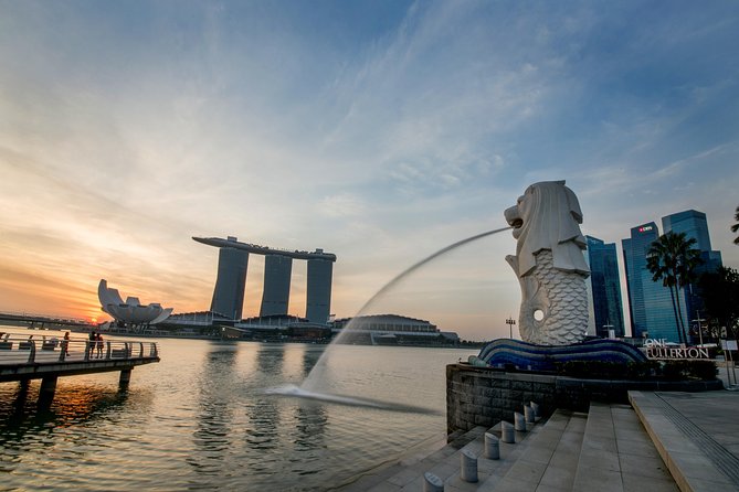 Half Day or Full Day Private Custom Walking Tour of Singapore - A private Singapore day that bends to your interests