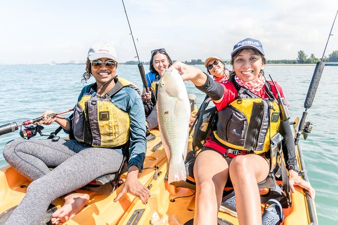 Kayak Fishing in Singapore, Sentosa, East Coast: Day, Sunset & Night Adventures - Heat, effort, and practical preparation