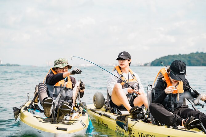 Kayak Fishing Tour in Singapore, Pasir Ris and Pulau Ubin Kelongs - Why this kayak fishing trip feels different from a standard boat tour
