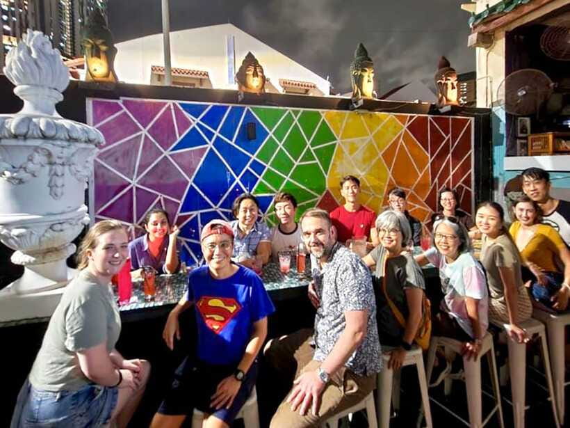 LGBTQ History Walking Tour in Singapore - The riverfront start and central Singapore route