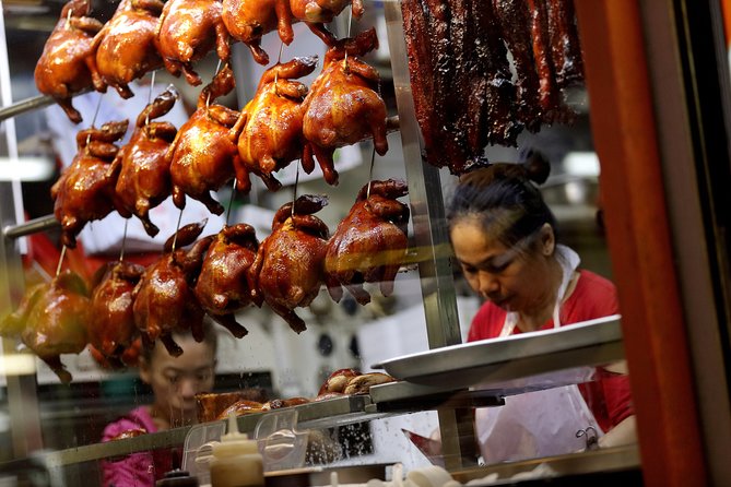 Michelin Premium Food Tour with Hawker Centre & Chinatown Tour - The hawker centre and wet market