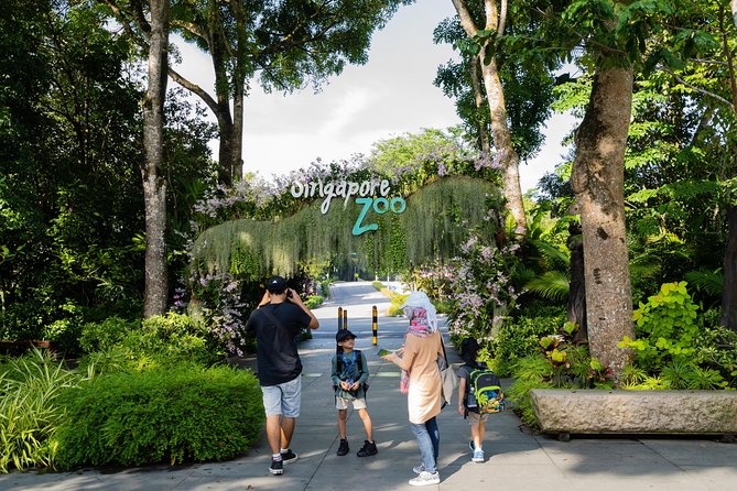 Morning at the Zoo with 1-way Transfer (Free & Easy) - Breakfast with wildlife, with an important warning