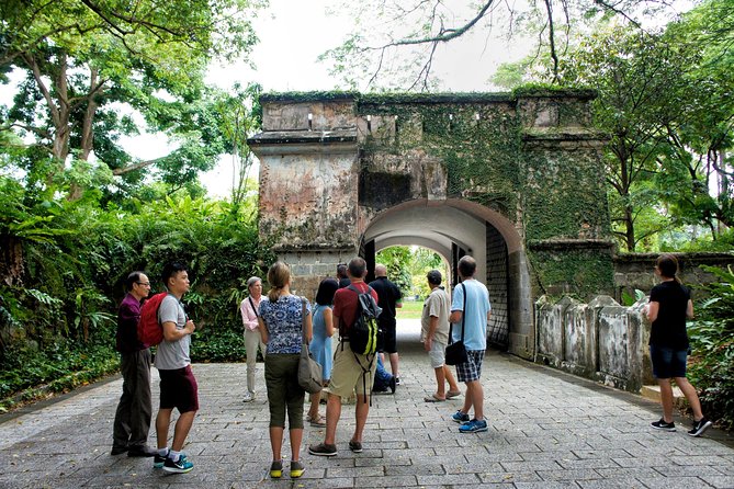 Of Graves, Guns & Battles™: A Tour of Fort Canning Hill - Stop one: Fort Canning Park and the story of a spice