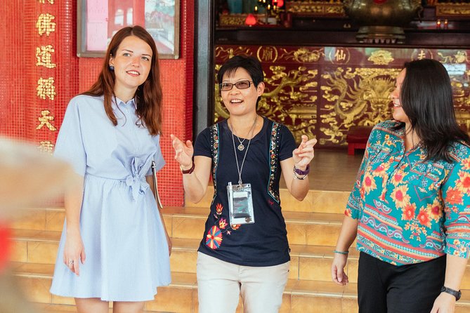 Off the Beaten Track in Singapore: Private City Tour - HDB life and the everyday city