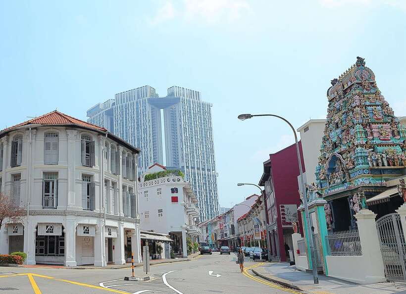 Personalised 3in1 Food Tour: 3 Cultural Trails of Singapore - From Haji Lane to Sultan Mosque