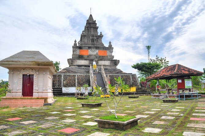 PRIVATE: Batam day tour with Ferry, 2-hour Massage and Lunch from Singapore - Pura Agung Amerta Bhuana and Balinese design