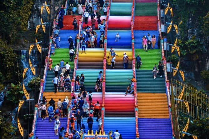 Private Day Trip of Kuala Lumpur and Malacca from Singapore - Kuala Lumpur’s civic center in four short stops
