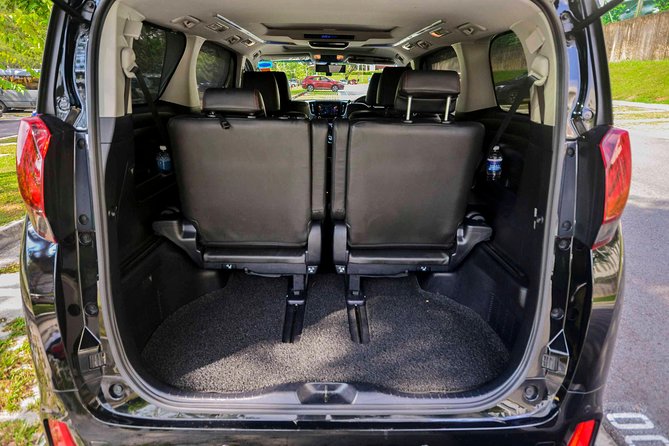 Private Mini Van From Singapore Airport To Hotel In City - What the ride is like at different times