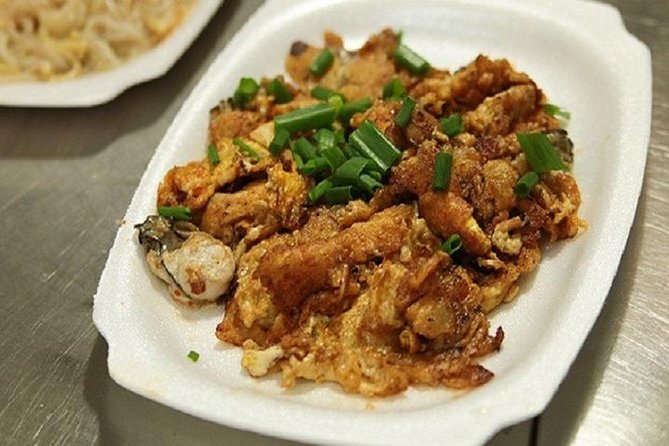 Private Singapore Food Tour of Chinatown & Little India - Chinatown Hawker Centre and the practical pleasure of shared food