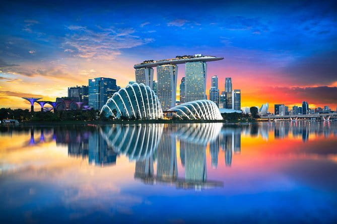 Private Singapore Night City Tour with Driver - What the driver does, and what the driver does not do