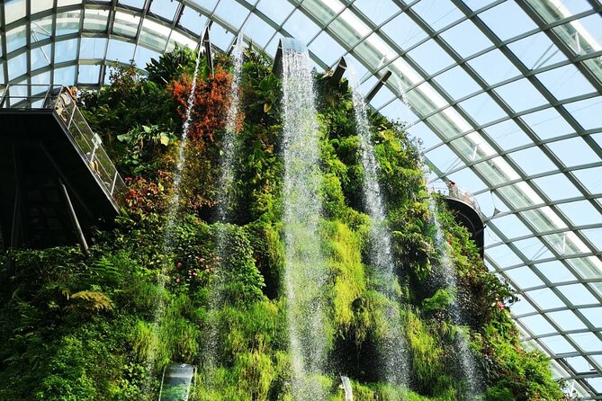 Private Singapore Night Tour with Gardens by the Bay&River Cruise - The Guides Make the Private Format Worthwhile