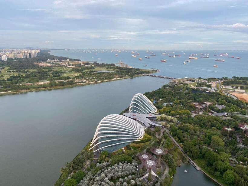Private Tour sightseeing Marina Bay Sands+River Cruise(Max6) - Finding the quieter side of Marina Bay