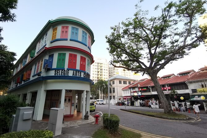 Secrets of Singapore Kick Scooter Tour with Dinner - Churches, temples, and the stories between them