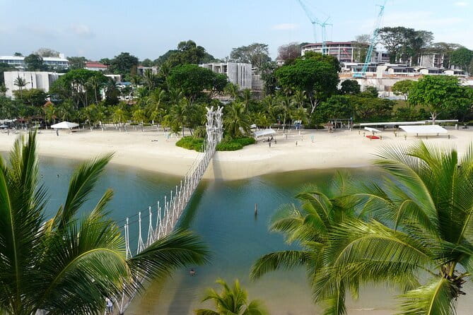 Sentosa Island Escapade with Roundtrip Transfers - One and a half hours at the Singapore Oceanarium