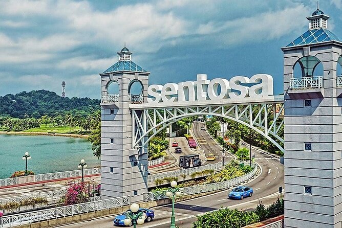 Sentosa Luxe: A Premium Half-Day Island Discovery Private Tour - Fort Siloso Skywalk adds a historical note