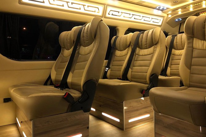 SG Cruise Arrival Transfer to Changi Airport - Meeting your driver after customs