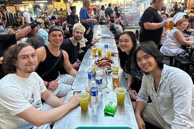 Signature Urban Night Tour: Sunset Street Food in Singapore - Key points at a glance
