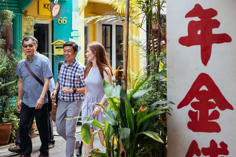 Singapore: 2.5-Hour Private City Tour Off the Beaten Track - Sri Darma Muneeswaran Temple and the city’s shared cultures