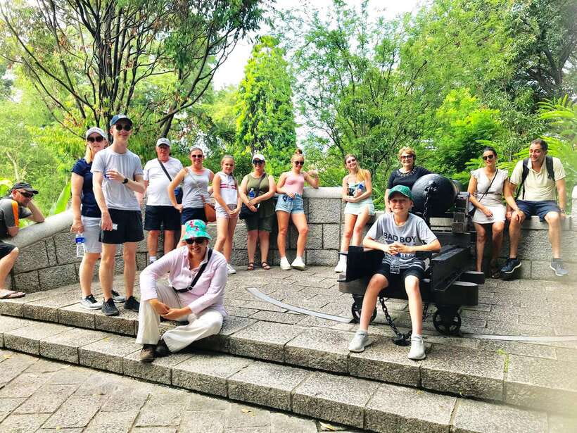 Singapore 2.5-Hour Walking Tour: Graves, Guns & Battles - The 19th-century colonial cemetery