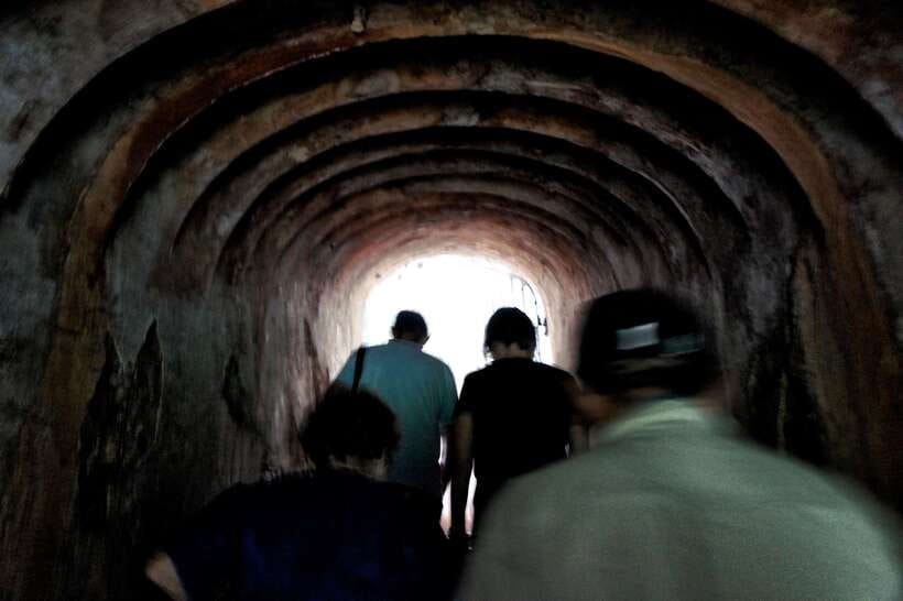 Singapore 2.5-Hour Walking Tour: Graves, Guns & Battles - How hard is the 150-minute walk?