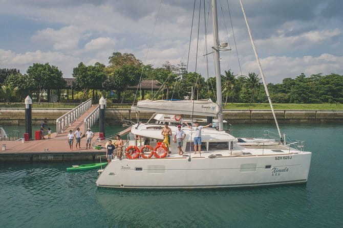 Singapore - Albatross Speedboat Adventures Cruising in Sentosa - Long Ya Men and Singapore’s vanished rock landmark