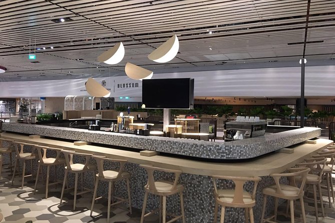 Singapore Changi Airport BLOSSOM - SATS & Plaza Premium Lounge at Terminal 4 - Key points to know before booking