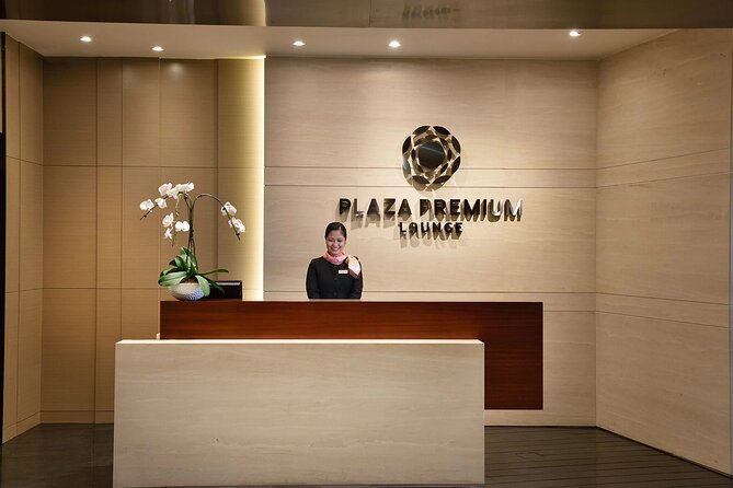 Singapore Changi Airport Plaza Premium Lounge at Terminal 1 - Showers and paid extras
