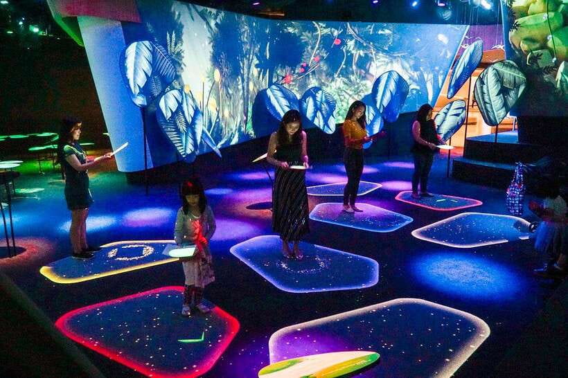 Singapore: Changi Experience Studio Ticket at Changi Airport - Virtual reality brings Jewel and the Rain Vortex indoors