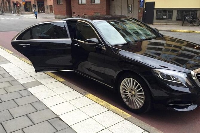 Singapore Changi SIN Airport Private Transfer to City Center - Who will get the most from this transfer