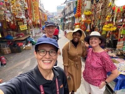 Singapore: Chinatown and Little India Guided Walking Tour