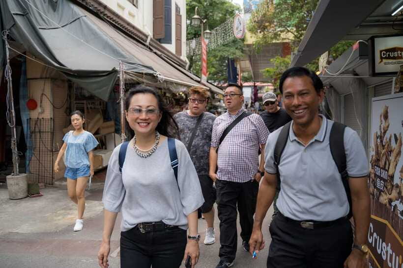 Singapore: Chinatown Hawkers Food Tour with 7 Food Tastings - Chendol and the sweet finish