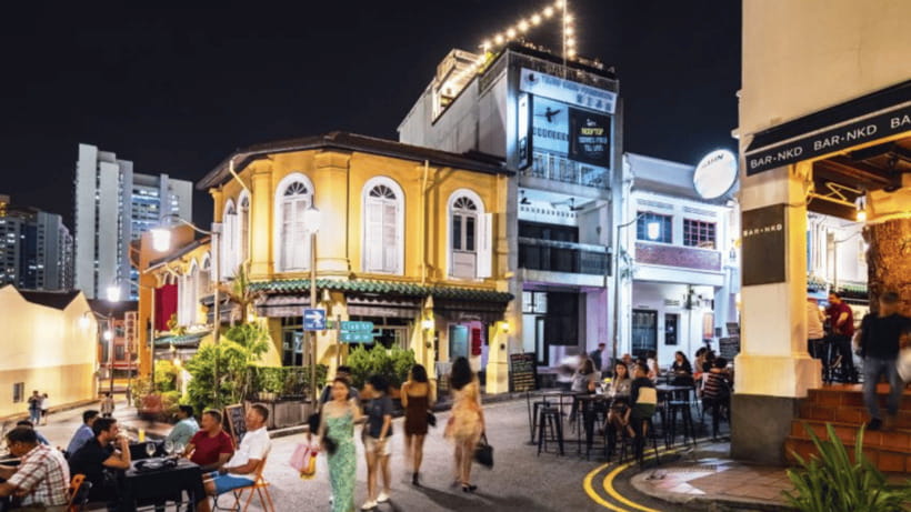 Singapore: Chinatown Hidden Treasure Walking Tour with Snack - Sri Mariamman Temple and Buddha Tooth Relic Temple