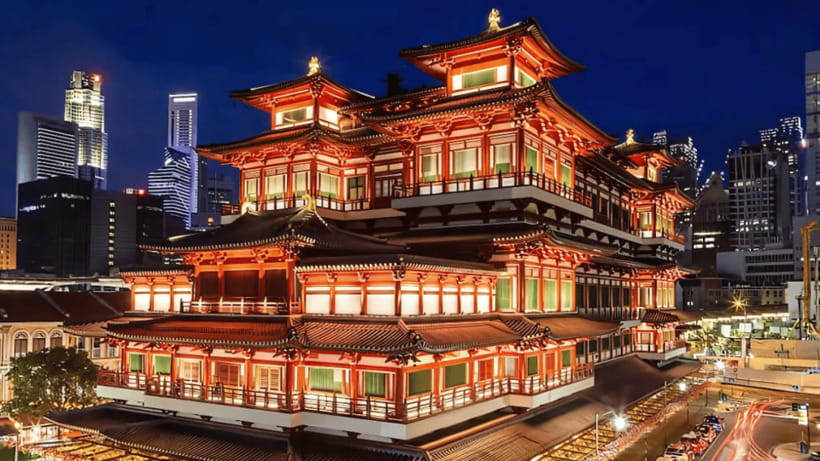 Singapore: Chinatown Hidden Treasure Walking Tour with Snack - Starting at Chinatown MRT Exit A