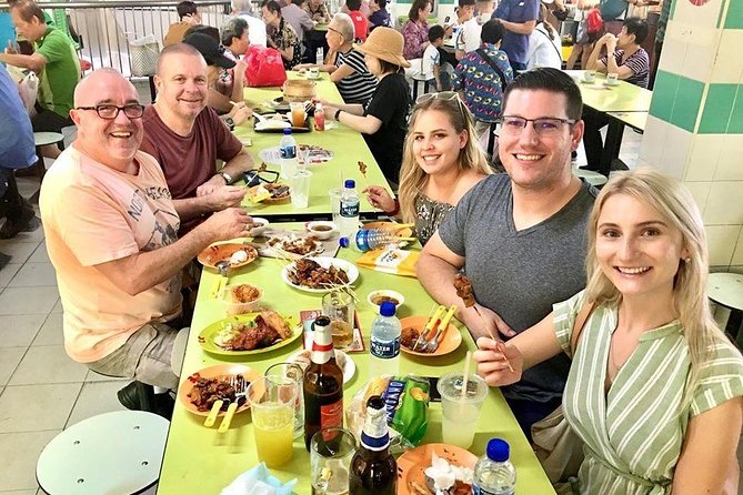 Singapore: Chinese, Indian & Arabic Quarters, Culture & Food Tour - Chinatown: food, old streets, and the hawker-centre lesson
