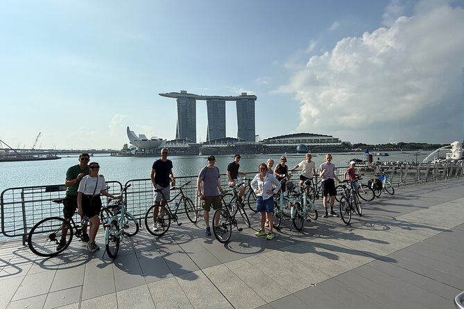 Singapore City Bike Tour - Raffles Hotel brings in colonial elegance
